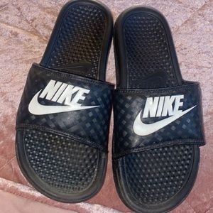 Women’s NIKE slides